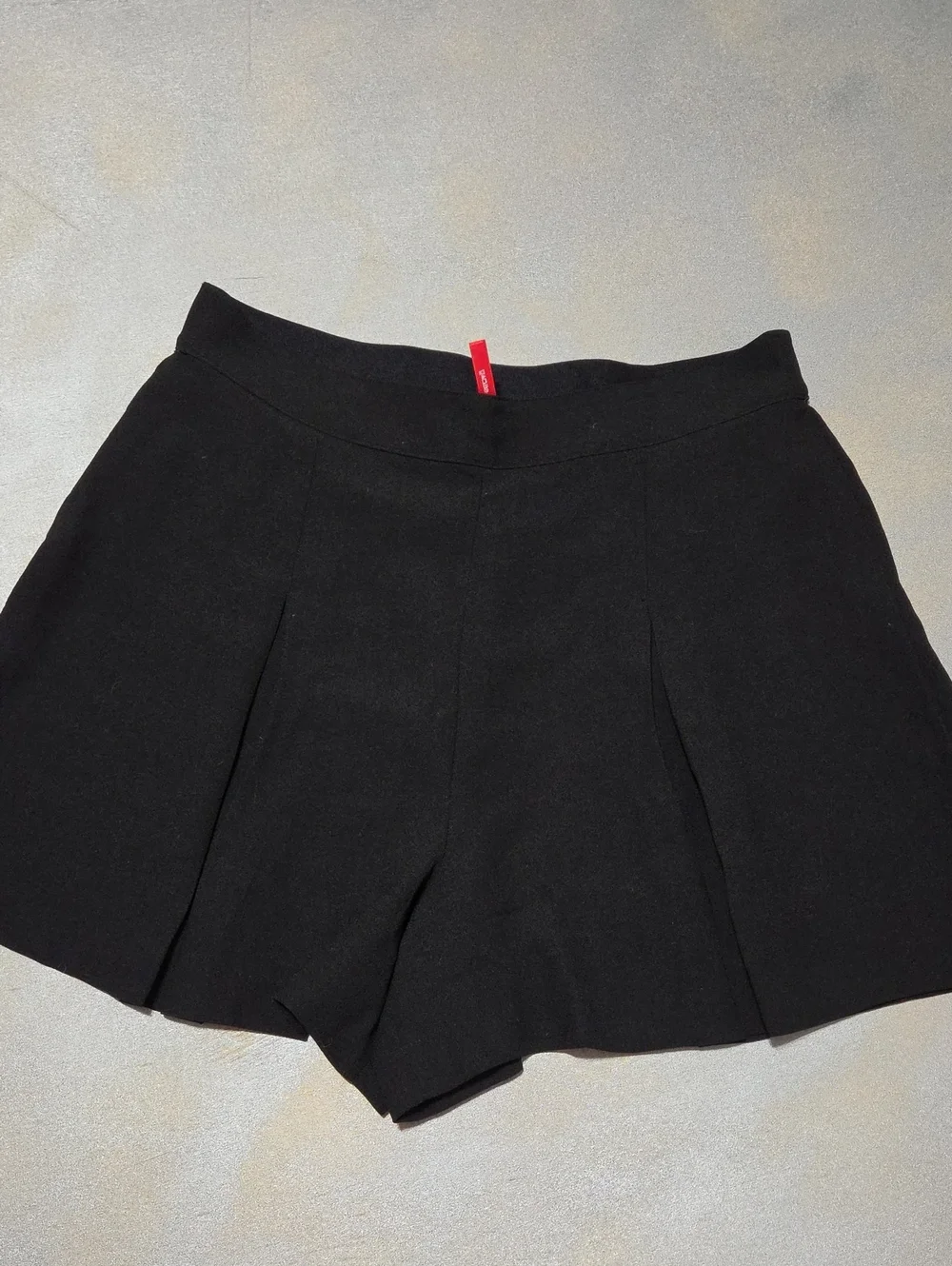 SPANX Black Pleated High Waist Skort Shorts